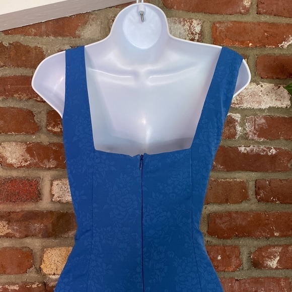 BCBG BCBGeneration cornflower blue lace up corset sleeveless maxi dress size 0 - Picture 10 of 12